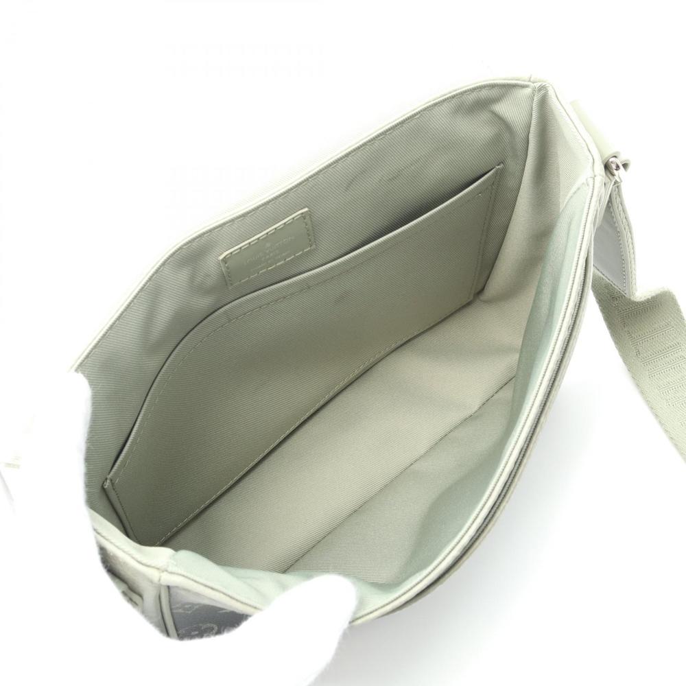 Louis Vuitton District Monogram Gradient Shoulder… - image 3